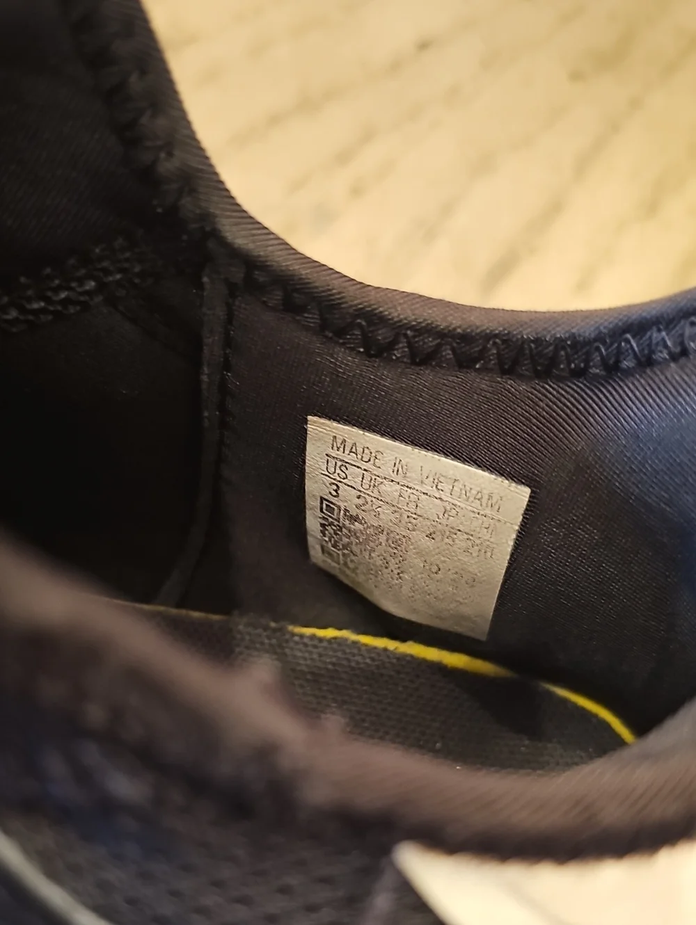 Adidas Cloudfoam Size 3